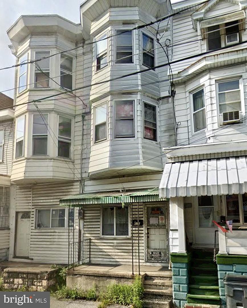 609 E Centre St Mahanoy City, PA 17948 - Thumbnail 2