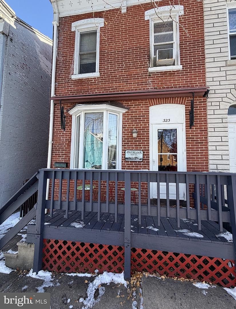 323 Lombard St Reading, PA 19604 - Thumbnail 2