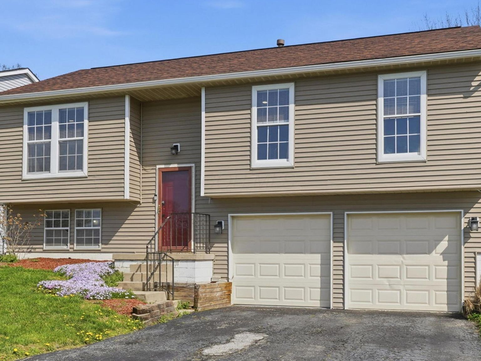 492 Courtright Dr Pickerington, OH 43147  | Single Family