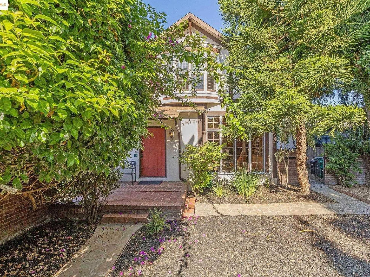 2749 E 17th St Oakland, CA 94601 - Thumbnail 2