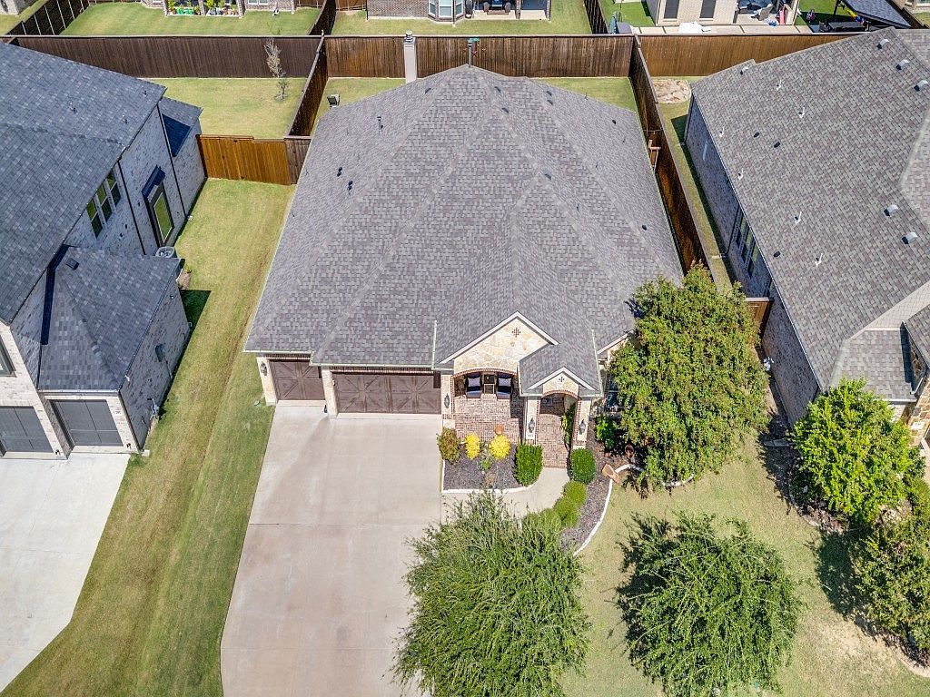 221 Saint Mark Ln Prosper, TX 75078 - Thumbnail 2