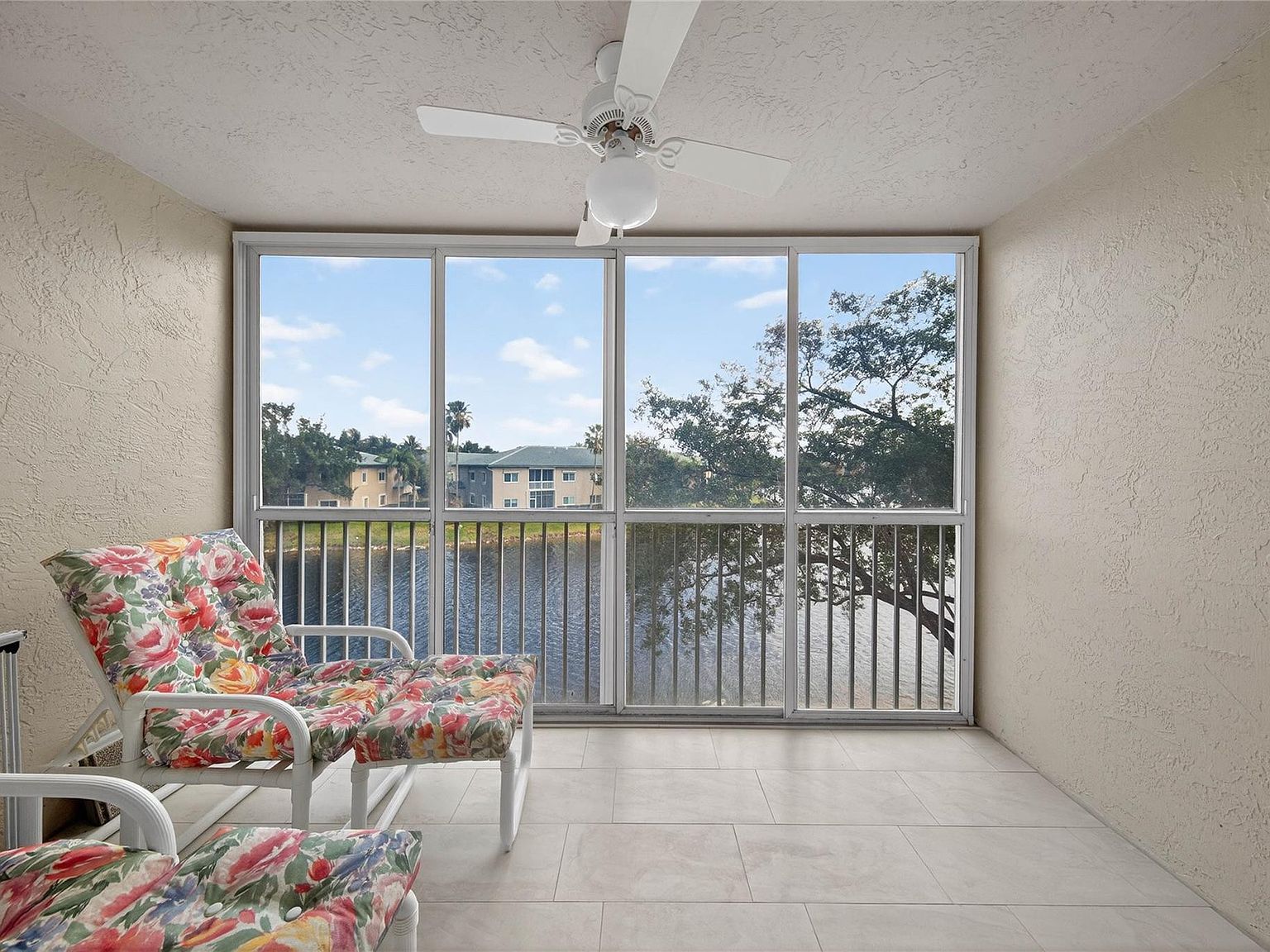 7872 Trent Dr #305 Tamarac, FL 33321  | Condominium