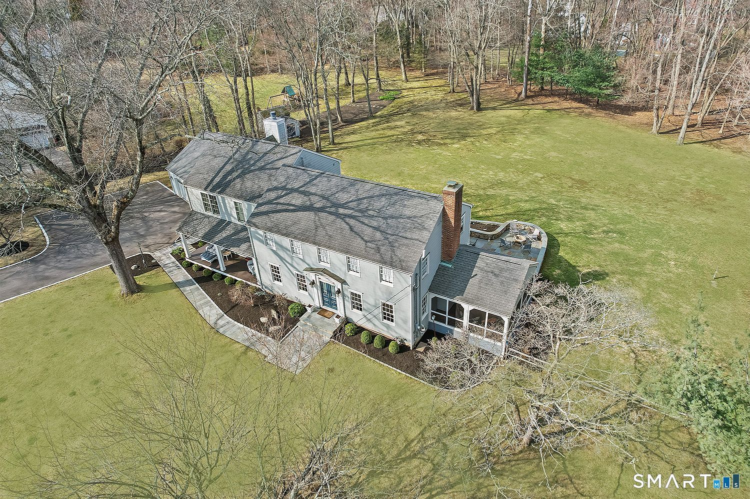 320 Warner Hill Rd Southport, CT 06890  | Single Family