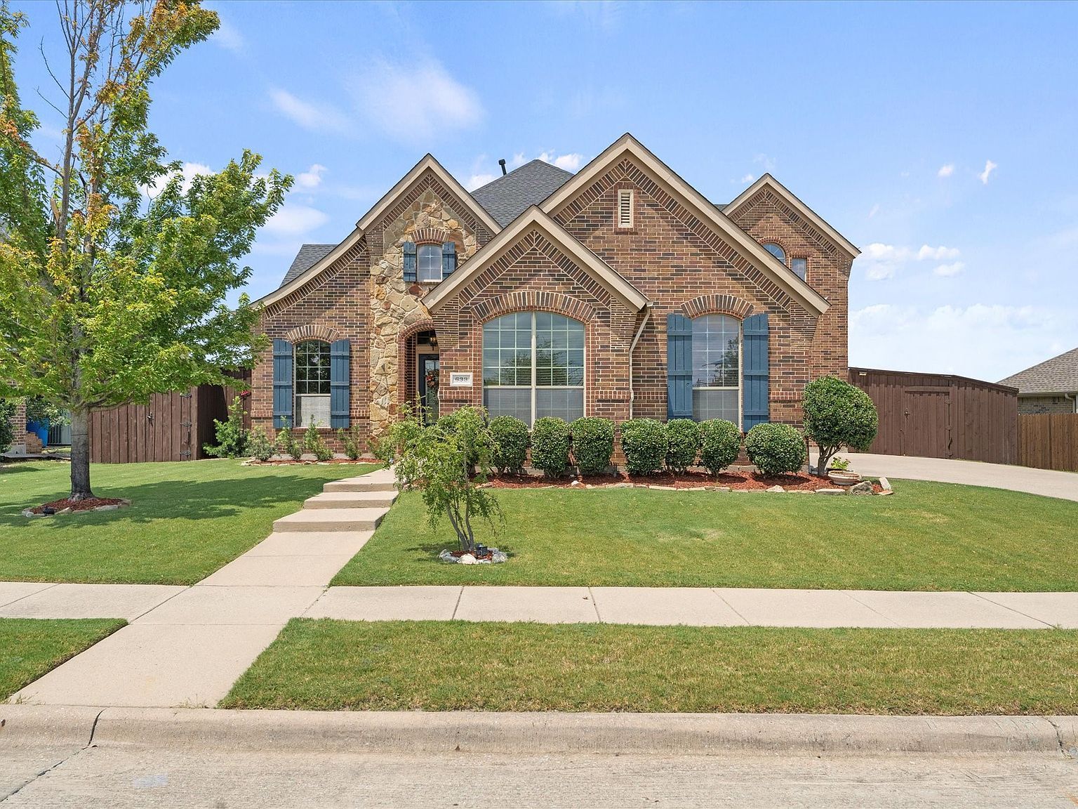 633 Stevenson Dr Fate, TX 75087 - Thumbnail 2