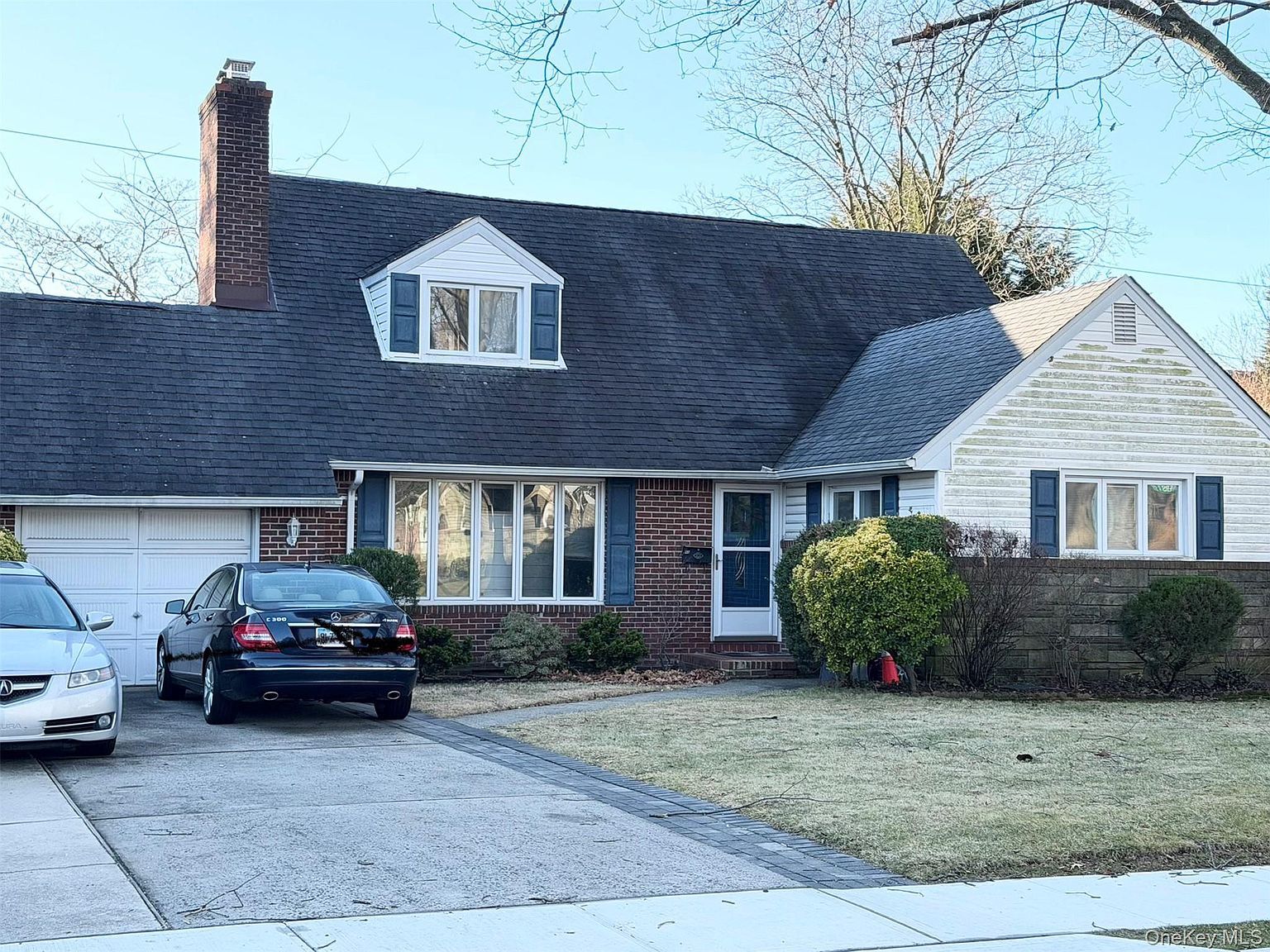 90 Amherst St Garden City, NY 11530 - Thumbnail 2