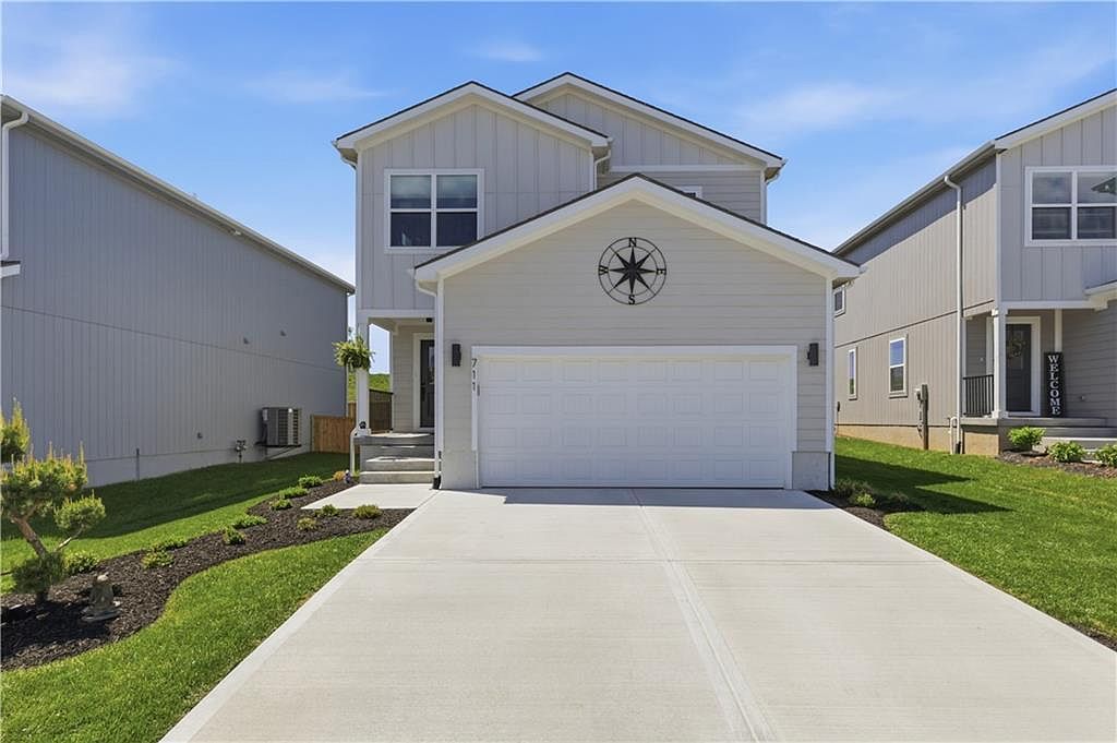 711 Glenn Cir Raymore, MO 64083  | Single Family