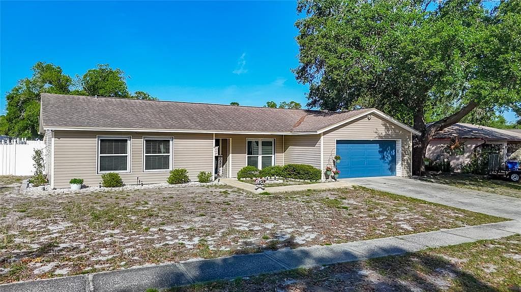 3729 Sand Pebble Dr Valrico, FL 33596  | Single Family