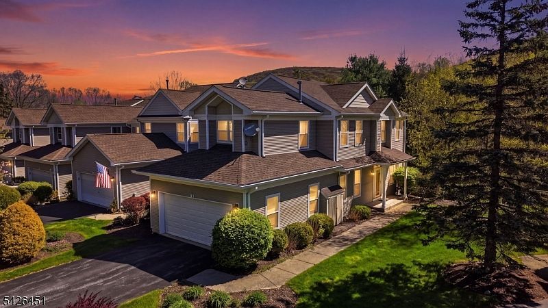 15 Aspen Ct Hamburg, NJ 07419  | New build