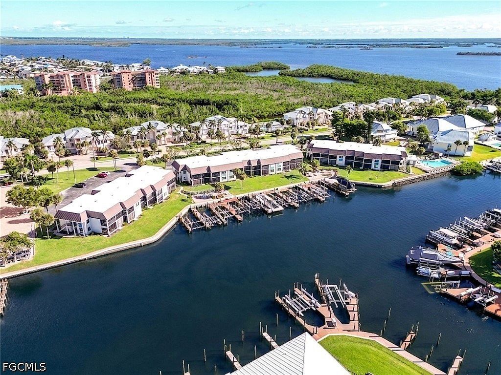 200 Lenell Rd APT 115 Fort Myers Beach, FL 33931  | Condominium