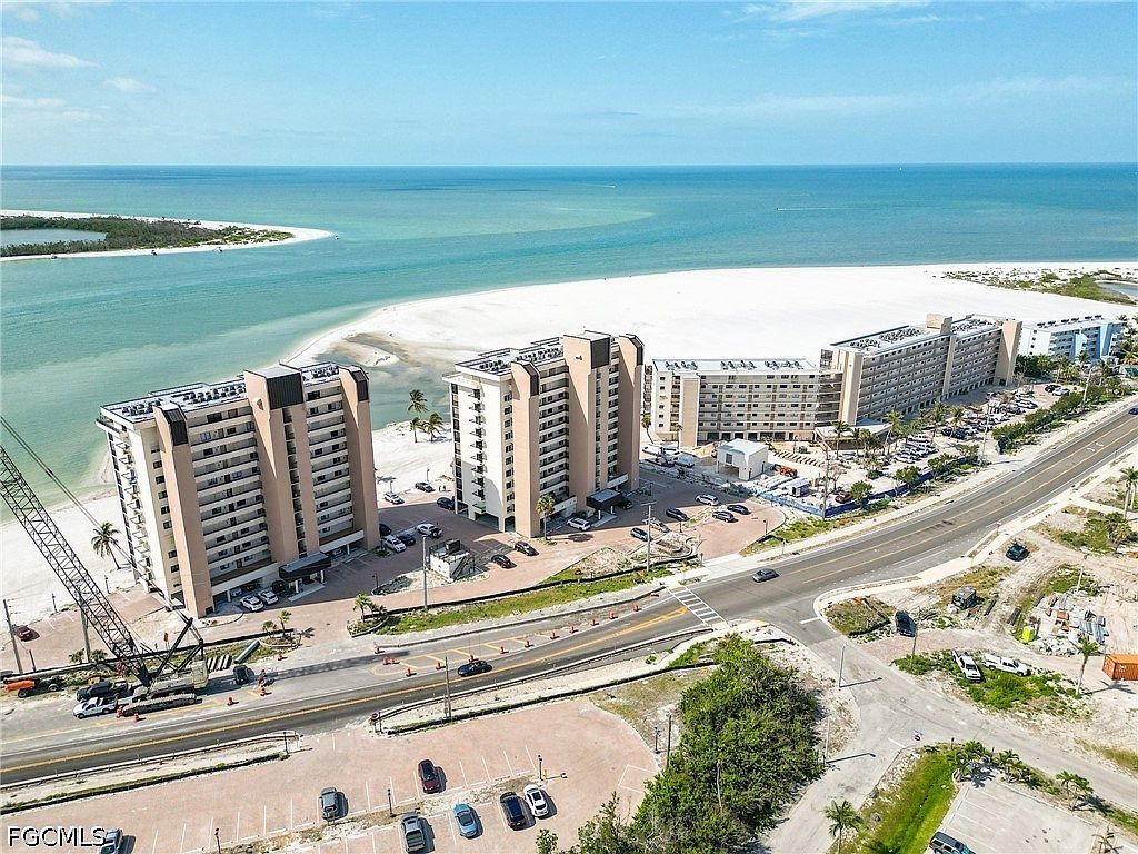 8400 Estero Blvd APT 903 Fort Myers Beach, FL 33931, 33931
