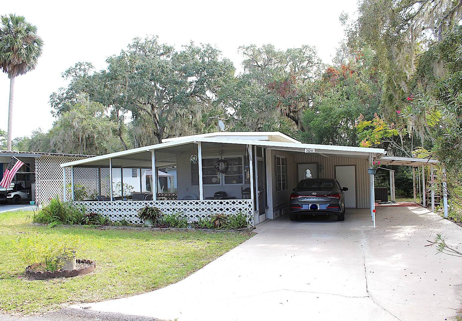 25244 NE 137th Ln #D20 Fort Mc Coy, FL 32134 - Thumbnail 2