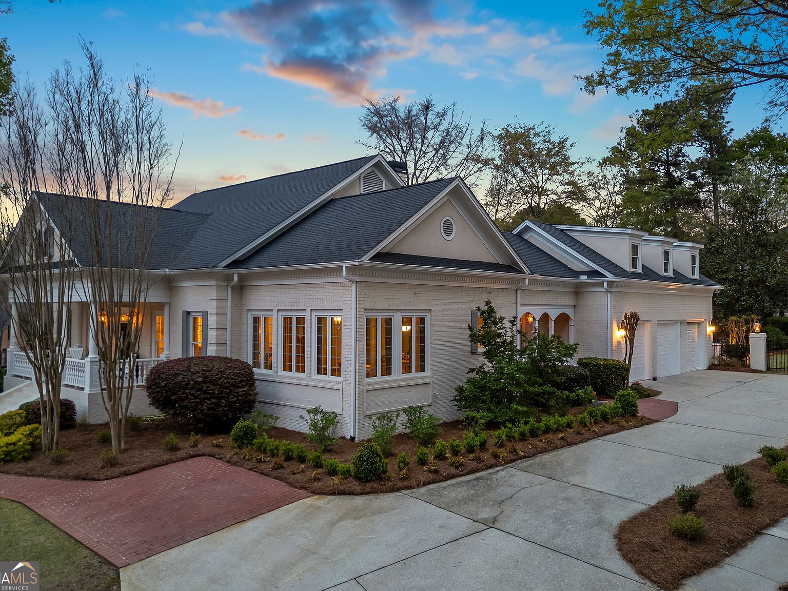 5727 Mountain Oak Dr Braselton, GA 30517  | Single Family