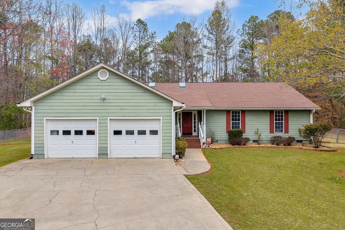 1920 Daves Creek Trl Cumming, GA 30041  | Single Family