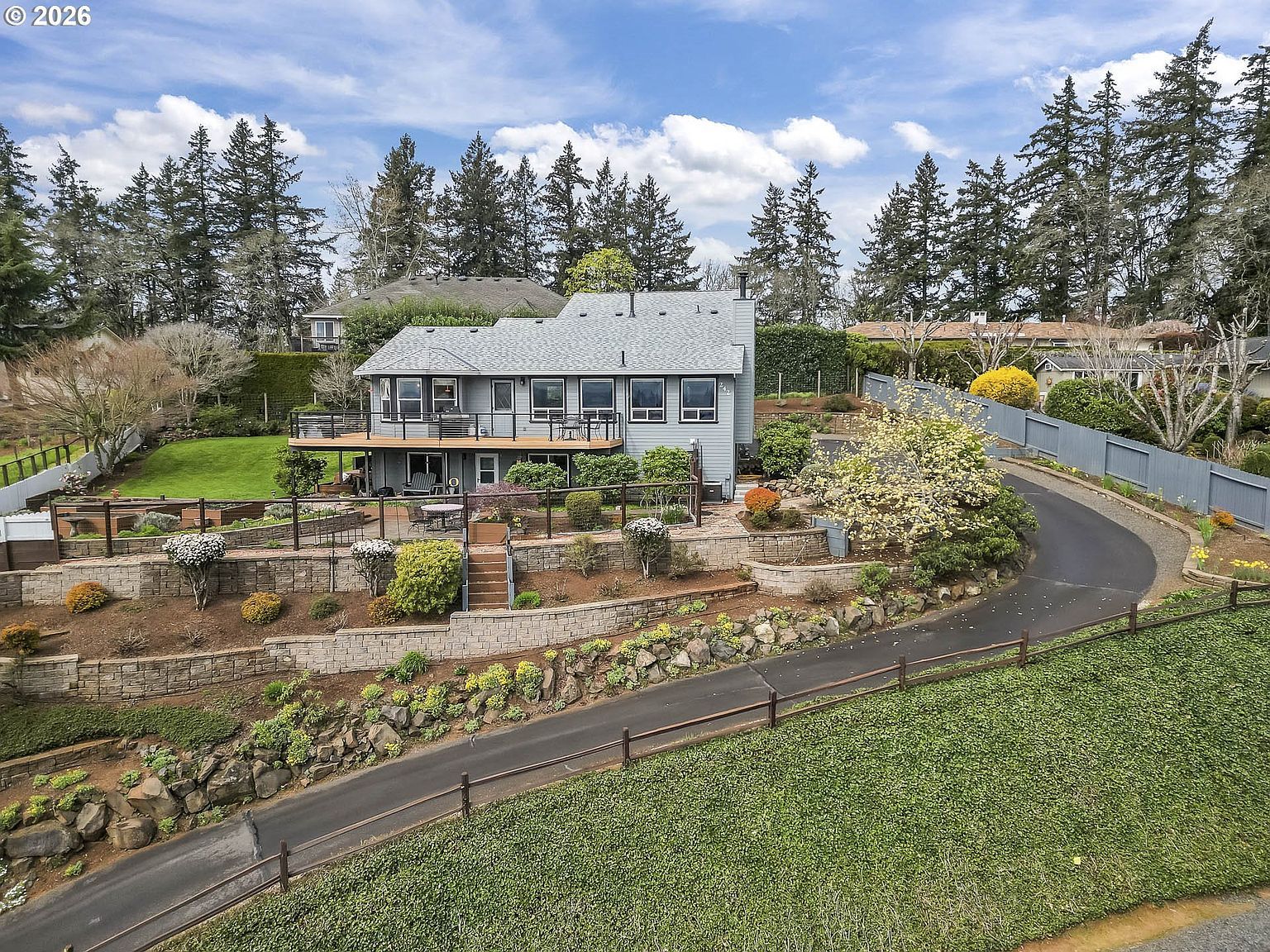 242 NW Walnut Ave Dundee, OR 97115 - Thumbnail 2