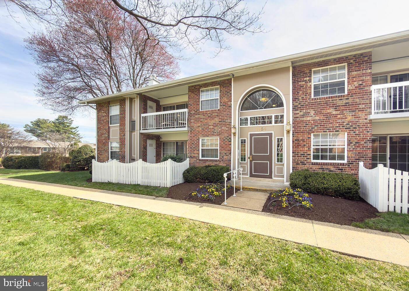 1954 Kennedy Dr APT 201 Mc Lean, VA 22102 - Thumbnail 2