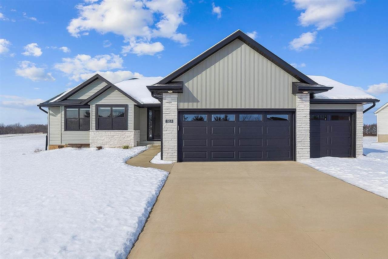 3660 McLain Way Hiawatha, IA 52233 - Thumbnail 2