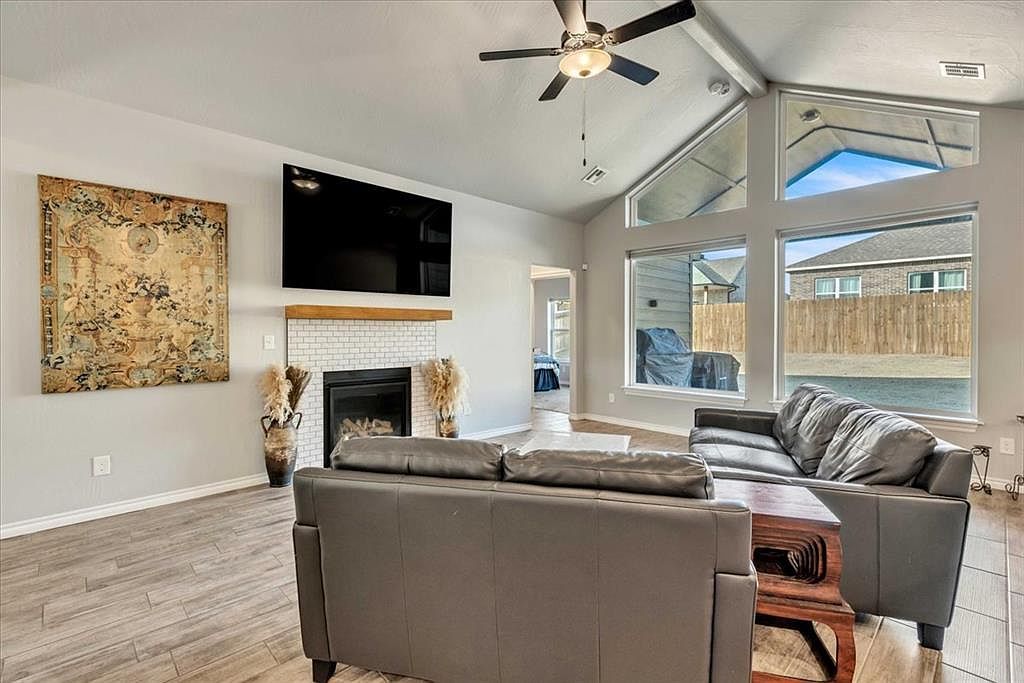 7309 NW 158th St Edmond, OK 73013 - Thumbnail 2