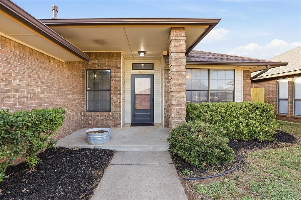 7807 NW 105th Ter Oklahoma City, OK 73162  | Single Family