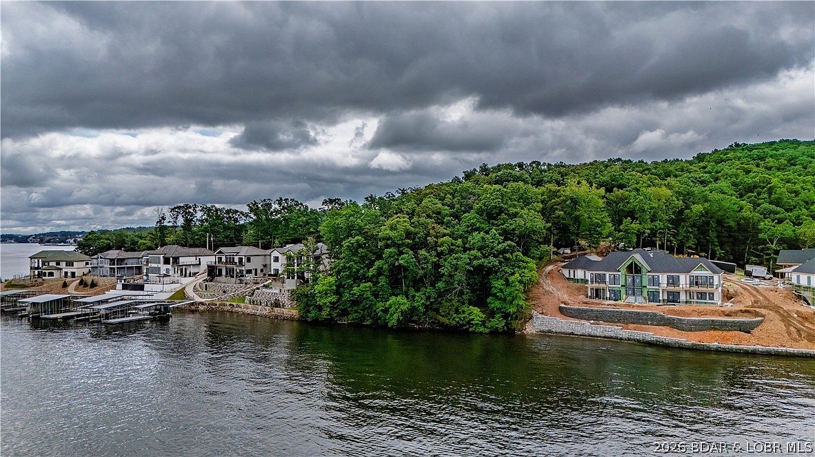 31 Linn Creek Rd Lake Ozark, MO 65049 - Thumbnail 2