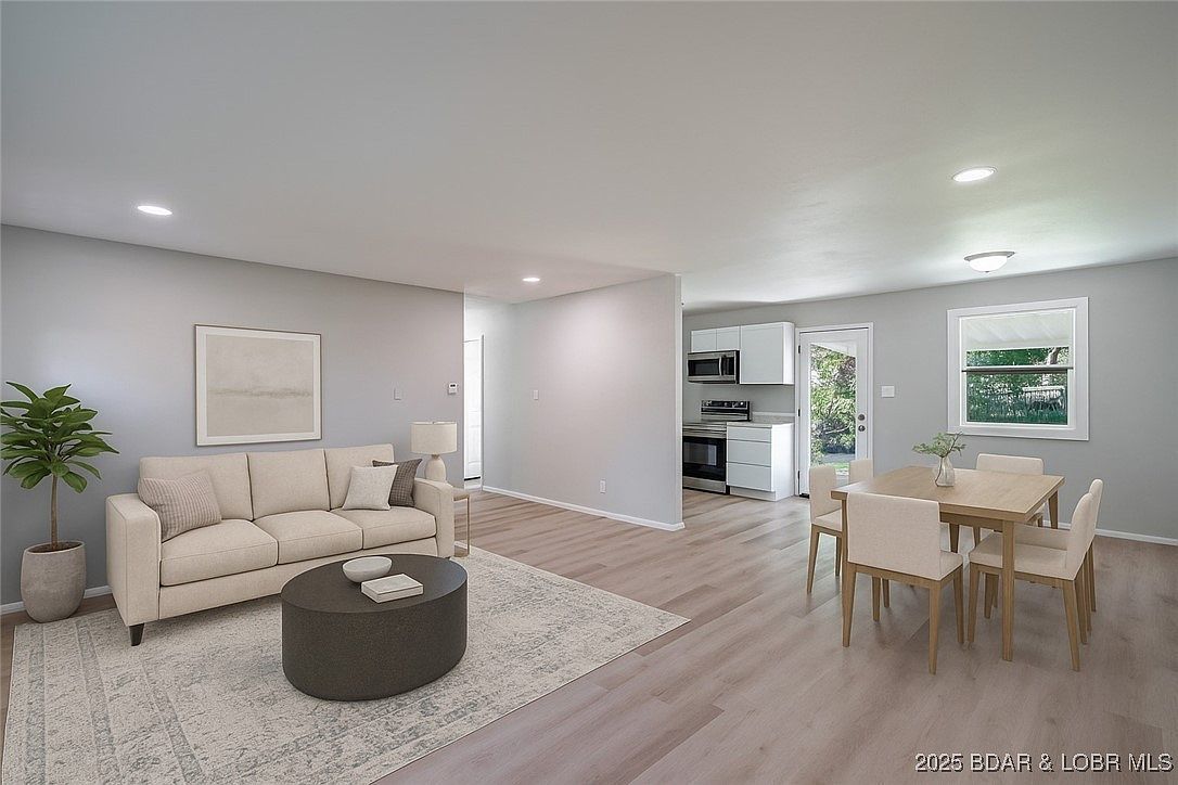 141 Poplar St Camdenton, MO 65020 - Thumbnail 2