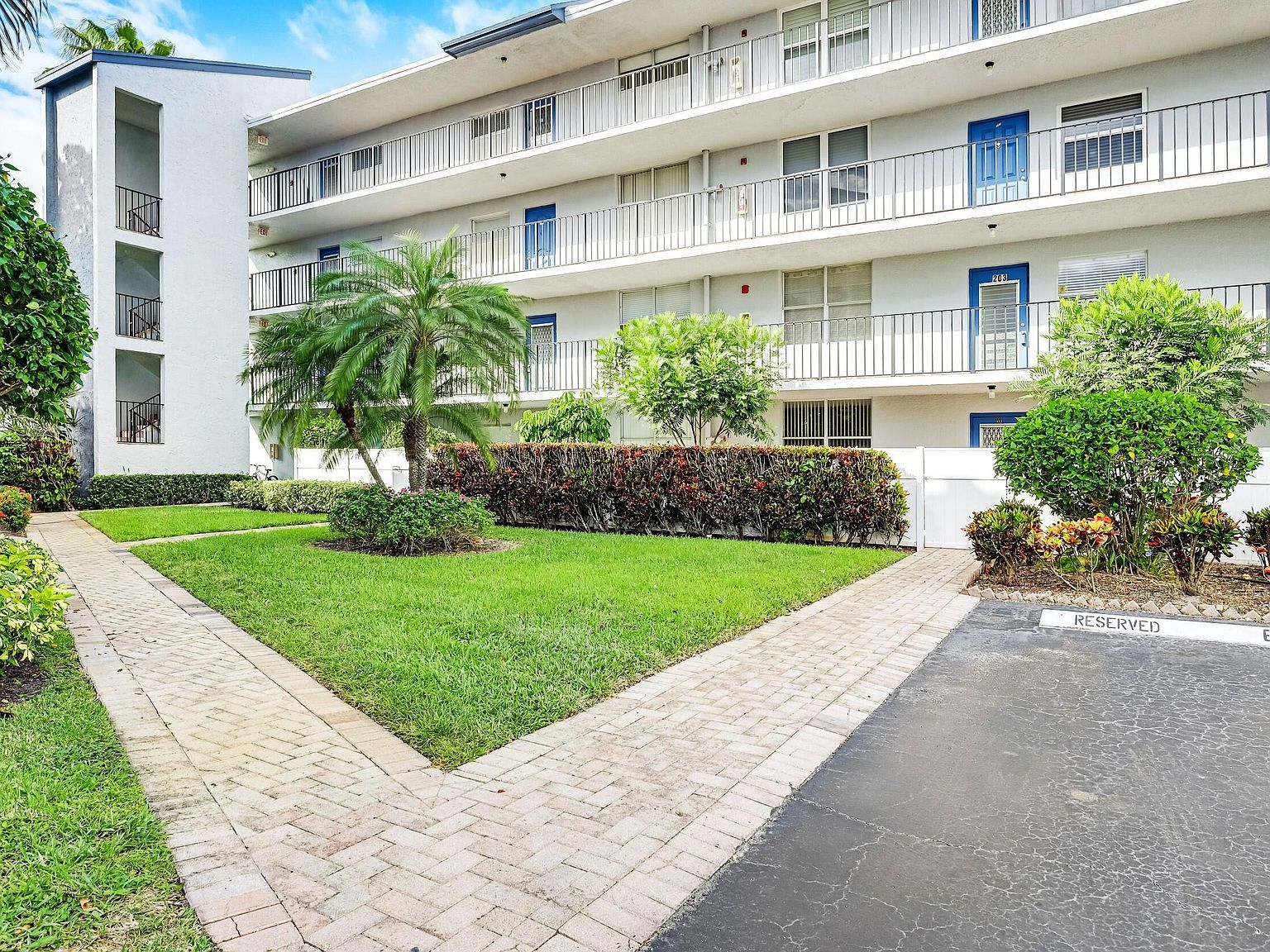 6650 Oriole Blvd #1030 Delray Beach, FL 33446, 33446