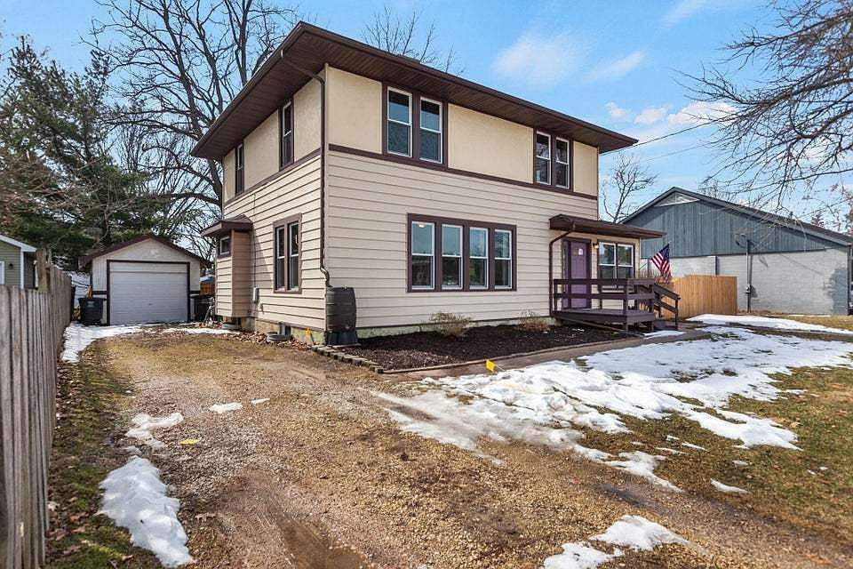 115 Maple Ave Walworth, WI 53184 - Thumbnail 2
