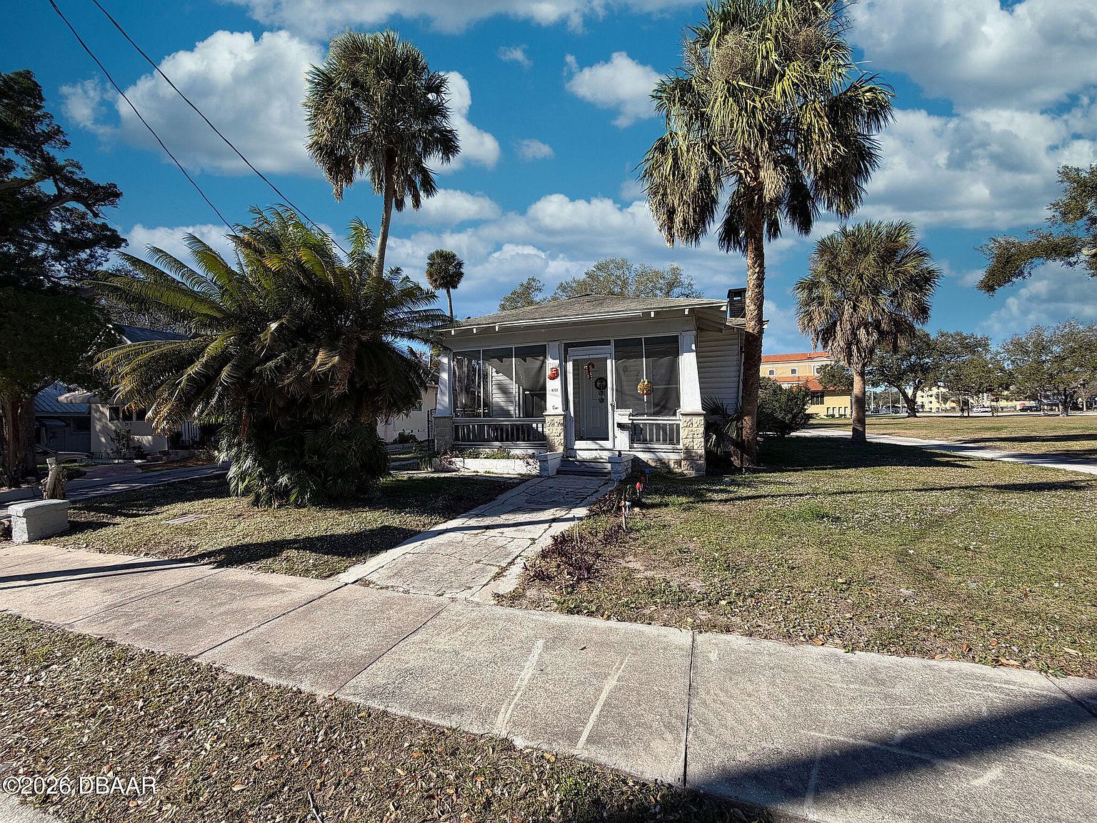 308 San Juan Ave Daytona Beach, FL 32114 - Thumbnail 2