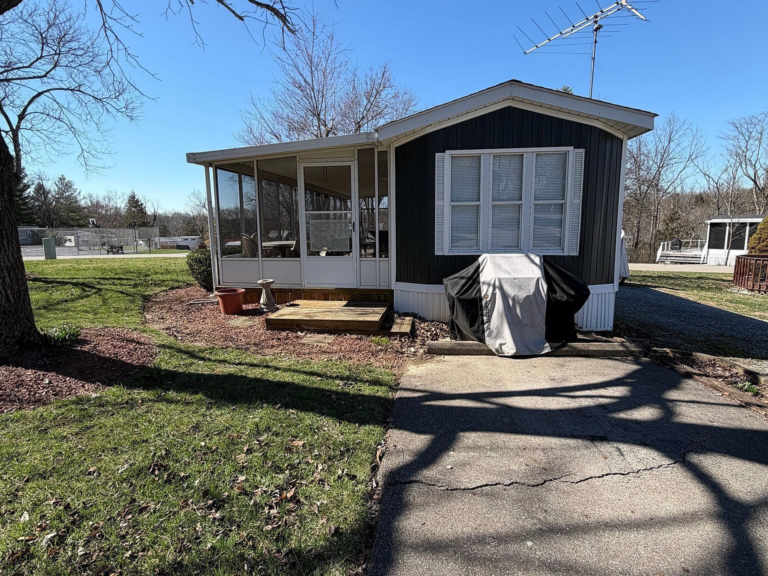 2288 W State Rd #101 Liberty, IN 47353, 47353