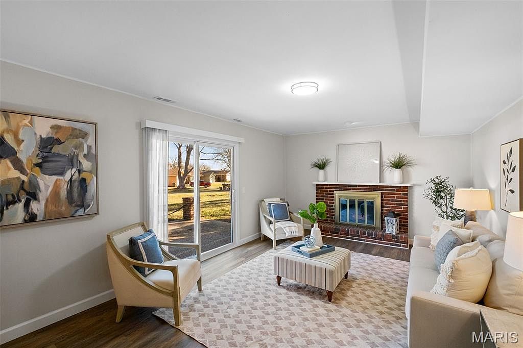 59 Sable Ct Lake Saint Louis, MO 63367 - Thumbnail 2