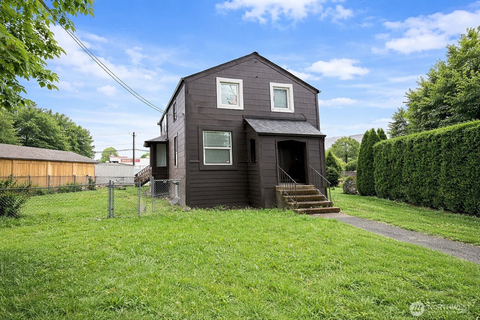 328-330 S Division St Auburn, WA 98001 - Thumbnail 2