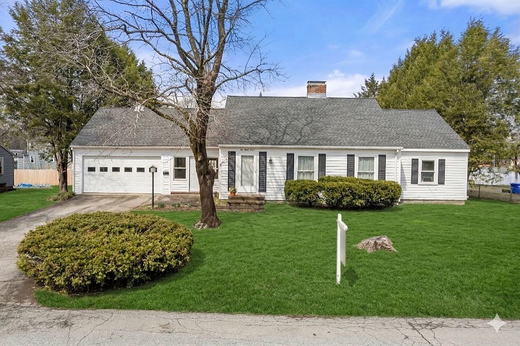 1 Walker St Maynard, MA 01754  | Single Family