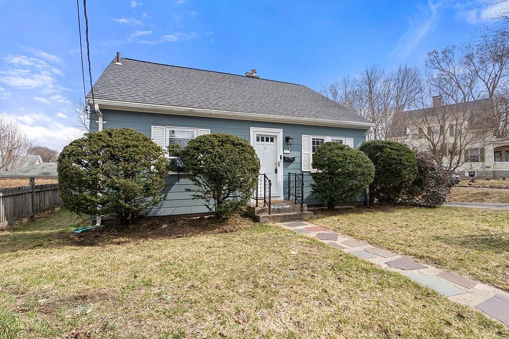 2 Bancroft St Maynard, MA 01754  | Single Family