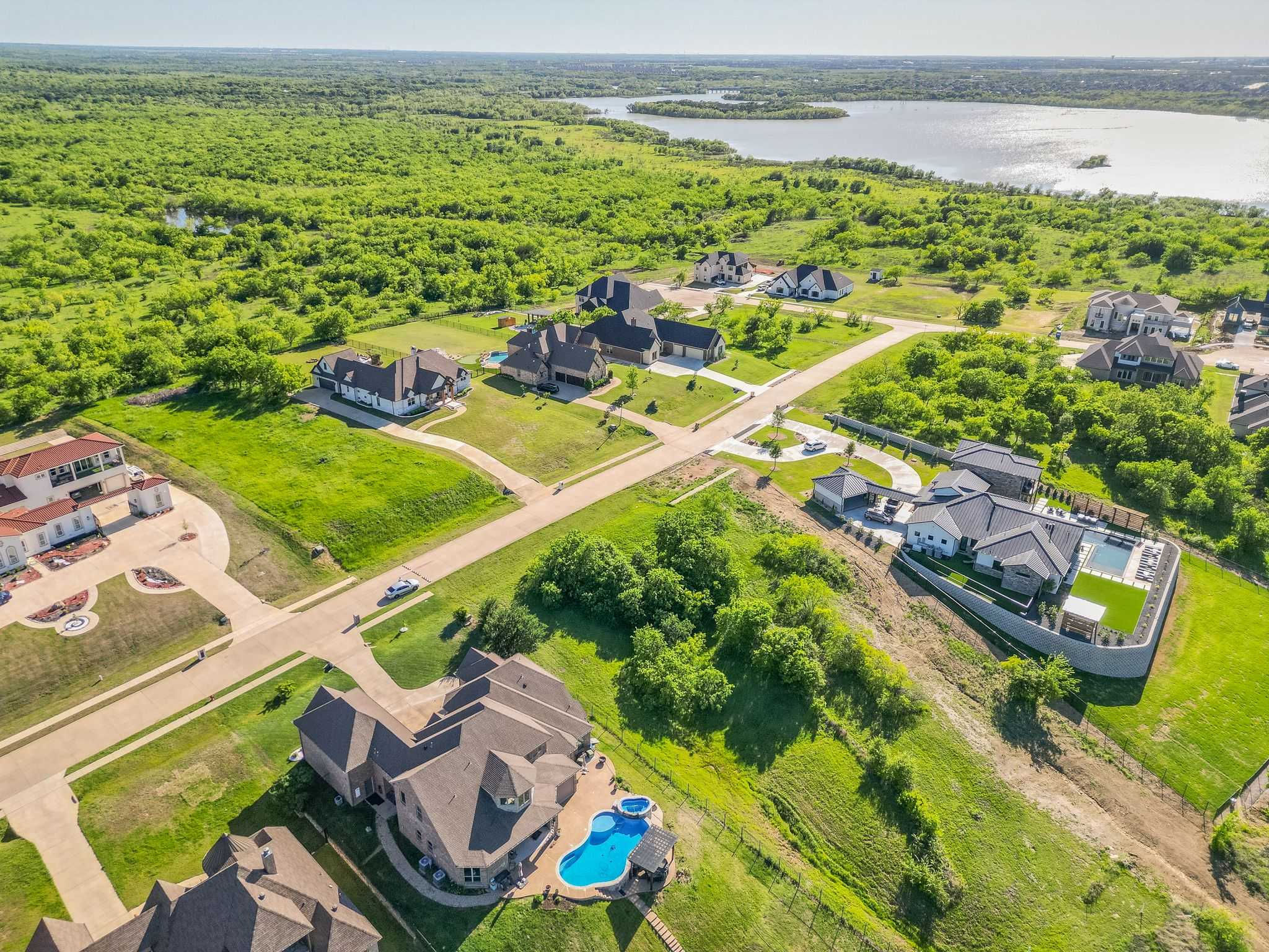 3248 Koscher Dr, Cedar Hill, TX, USA, 75104 - Thumbnail 2