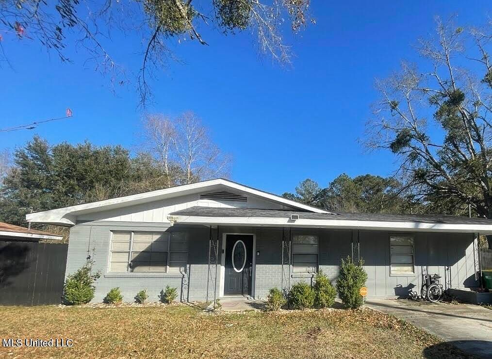 10616 Oak St Vancleave, MS 39565  | Single Family
