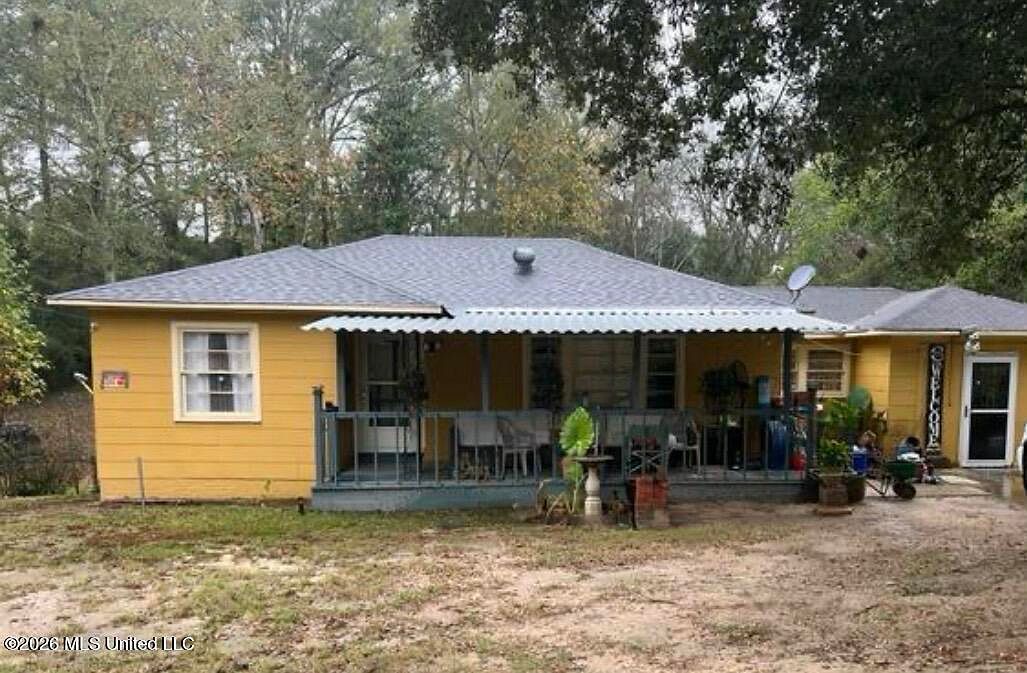 2214 N 3rd Ave Laurel, MS 39440, 39440