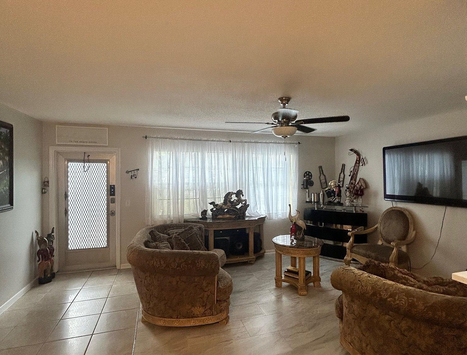 347 Norwich E #O West Palm Beach, FL 33417 - Thumbnail 2