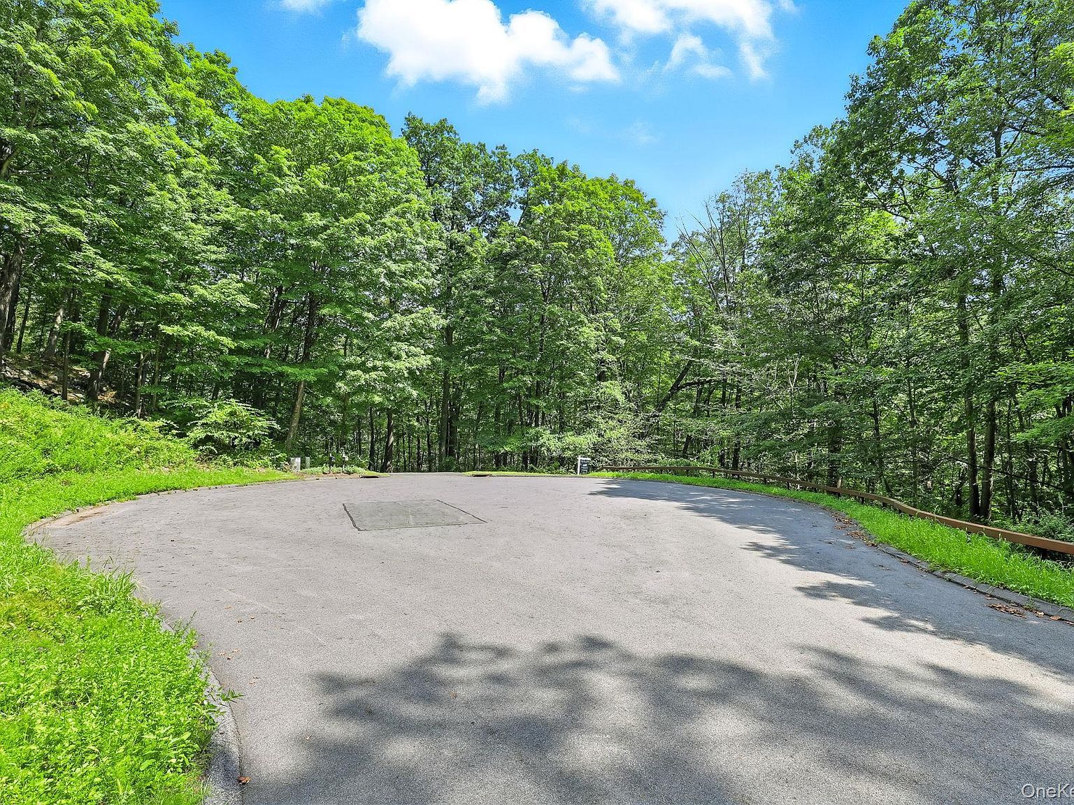 7 Vincent Ln Armonk, NY 10504 - Thumbnail 2