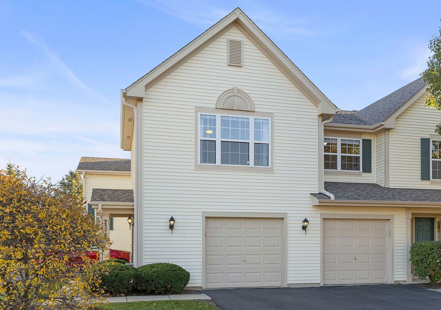 2513 Dickens Dr Aurora, IL 60503 - Thumbnail 2