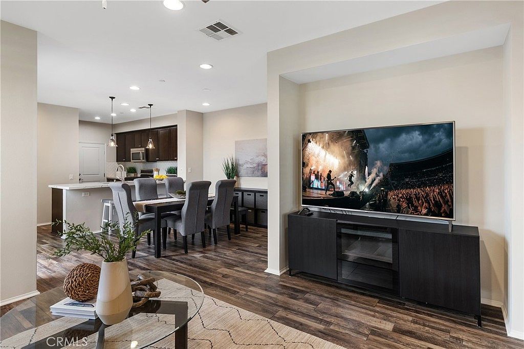 5331 Ocean Unit 106 Hawthorne, CA 90250  | New build