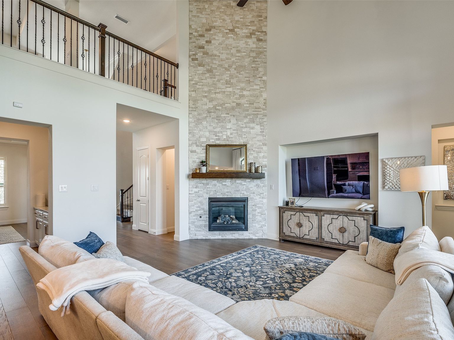 1810 Rockwood Ln Mansfield, TX 76063 - Thumbnail 2