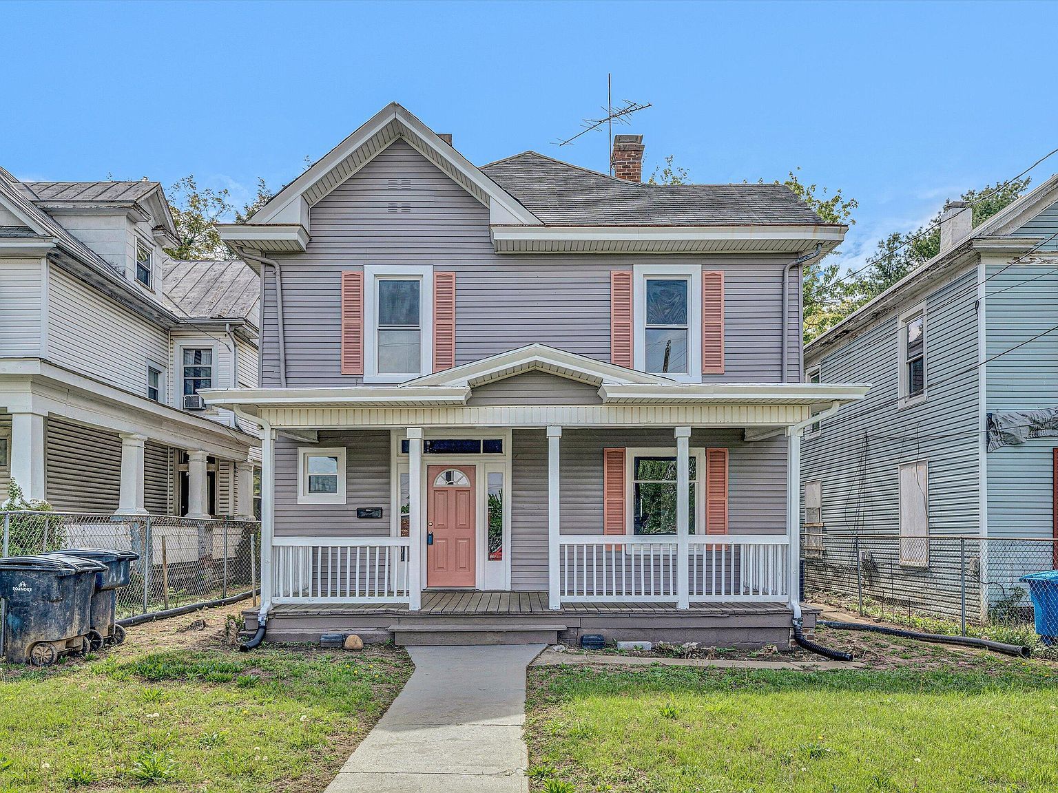 909 Highland Ave SE Roanoke, VA 24013 - Thumbnail 2