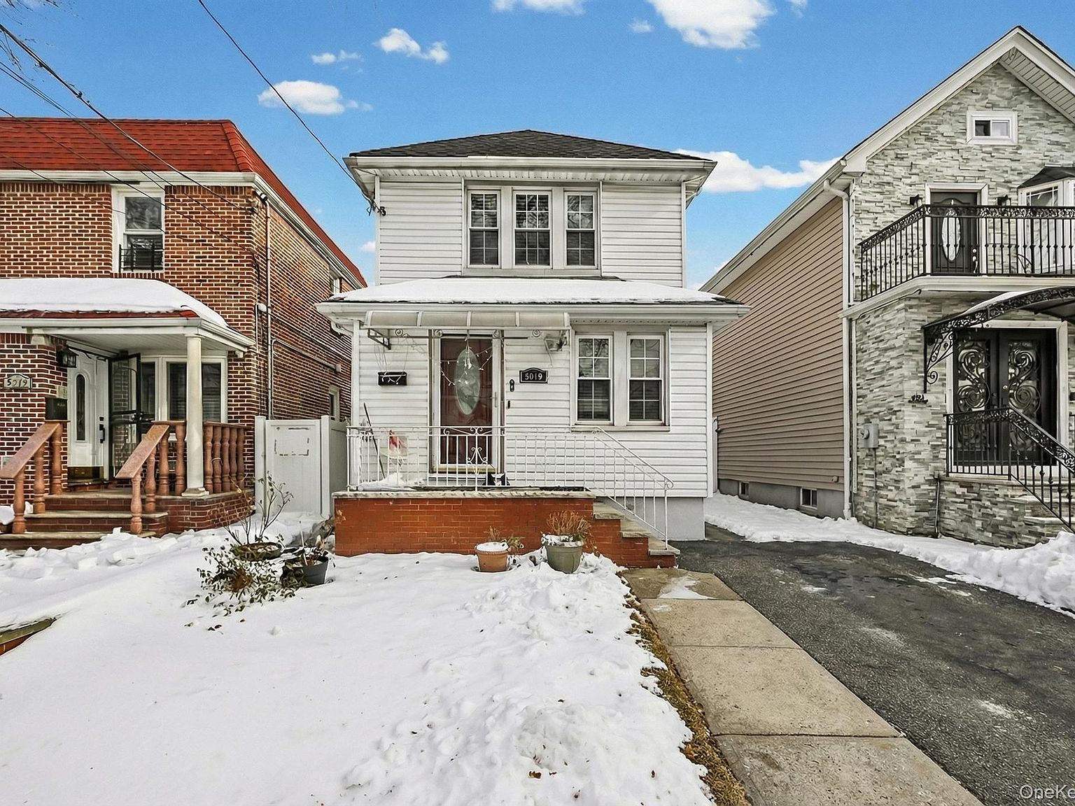 93-19 201st St Hollis, NY 11423 - Thumbnail 2