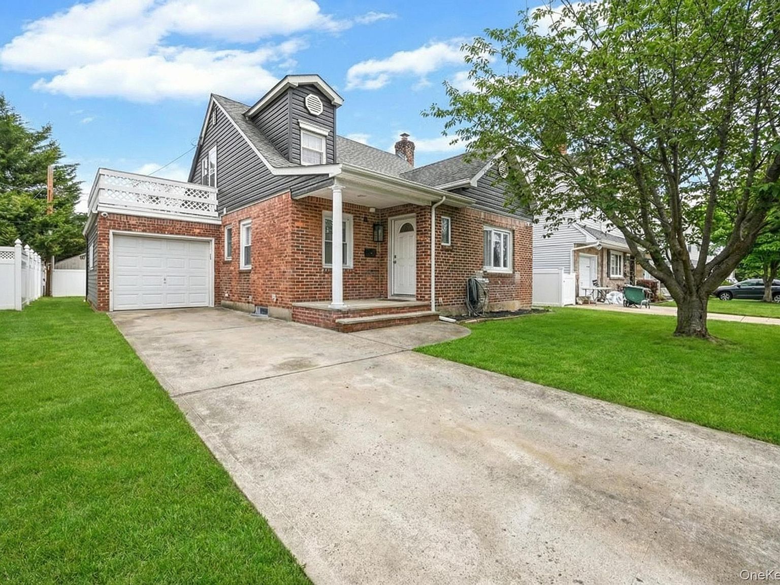 6 Willow Rd New Hyde Park, NY 11040, 11040