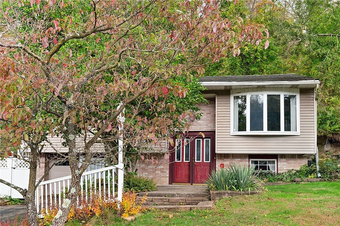 1302 Rankin Rd White Oak, PA 15131 - Thumbnail 2