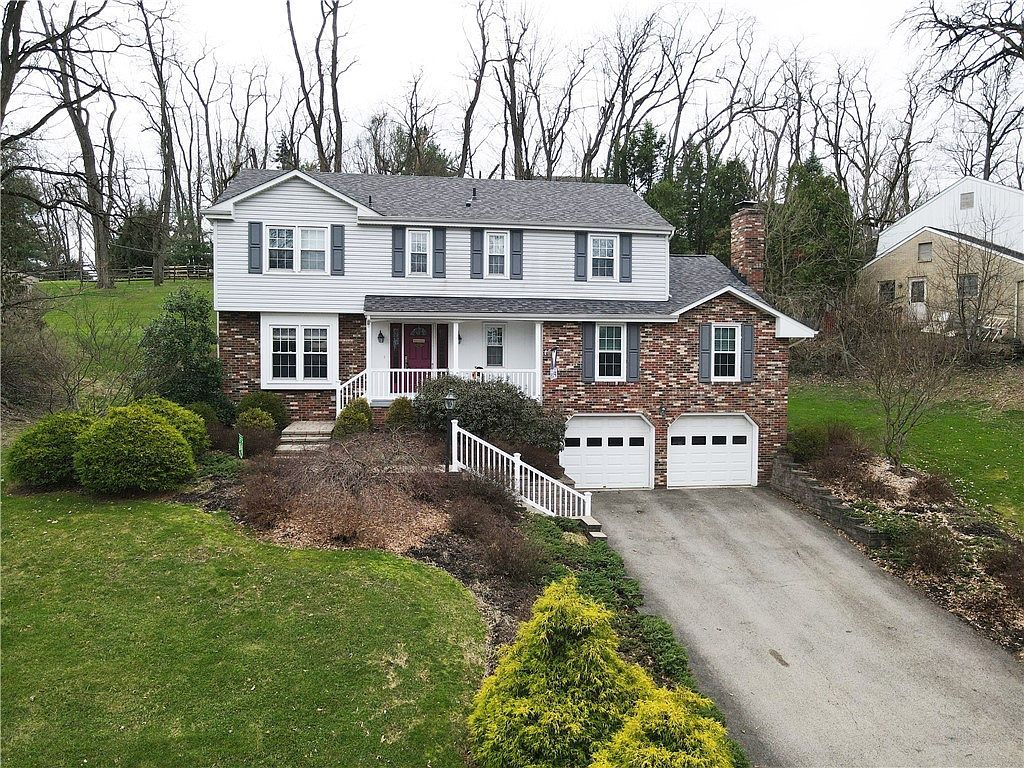 1696 Hathaway Ln Pittsburgh, PA 15241 - Thumbnail 2