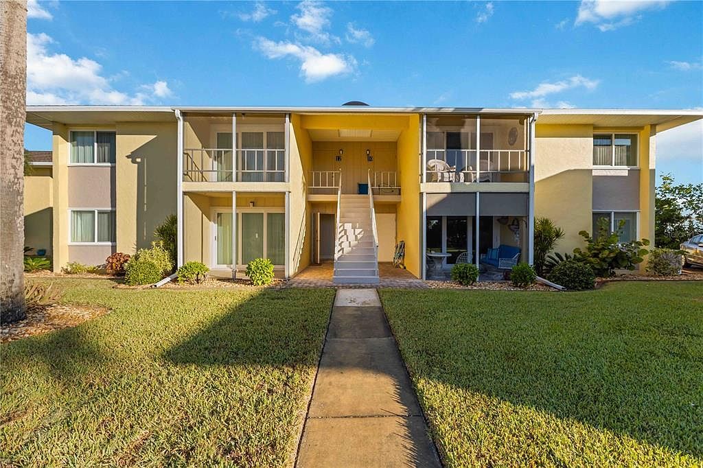 101 Louella Ln APT 11 Nokomis, FL 34275 - Thumbnail 2