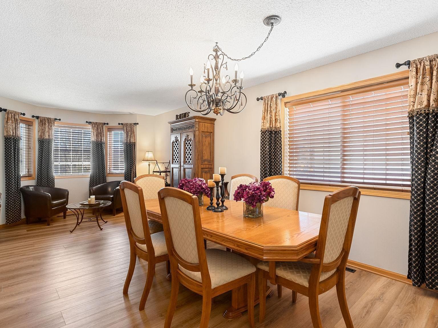 10571 Karston Ave NE Albertville, MN 55301 - Thumbnail 2