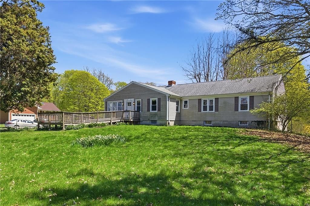 3 Wabasso Ter Newport, RI 02842, 2842