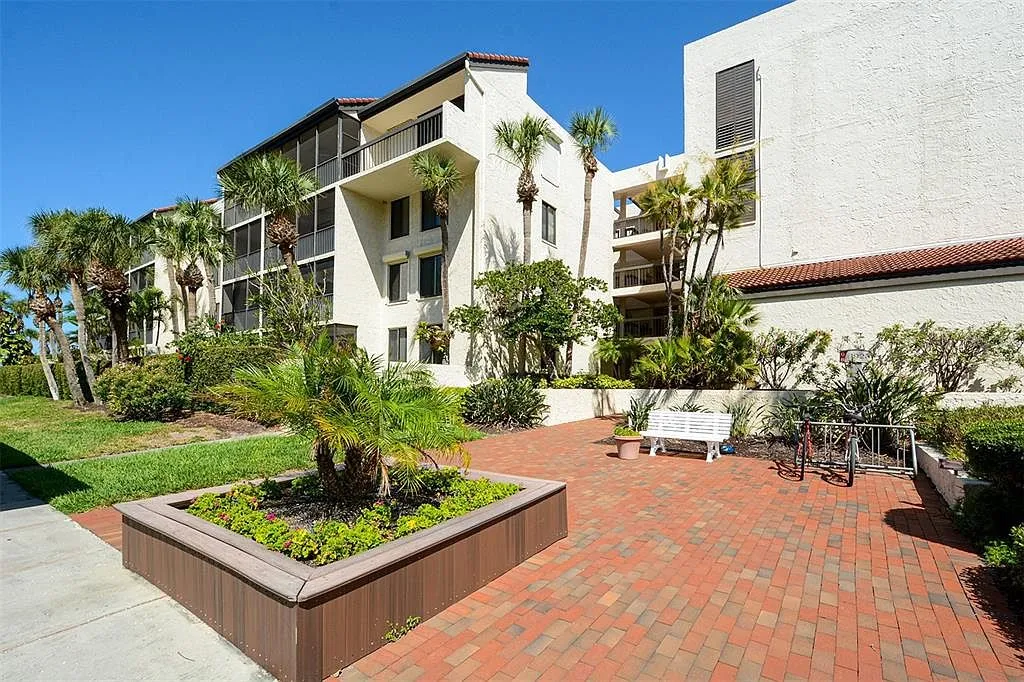 1925 Gulf Of Mexico Dr #G8-302 Longboat Key, FL 34228, 34228