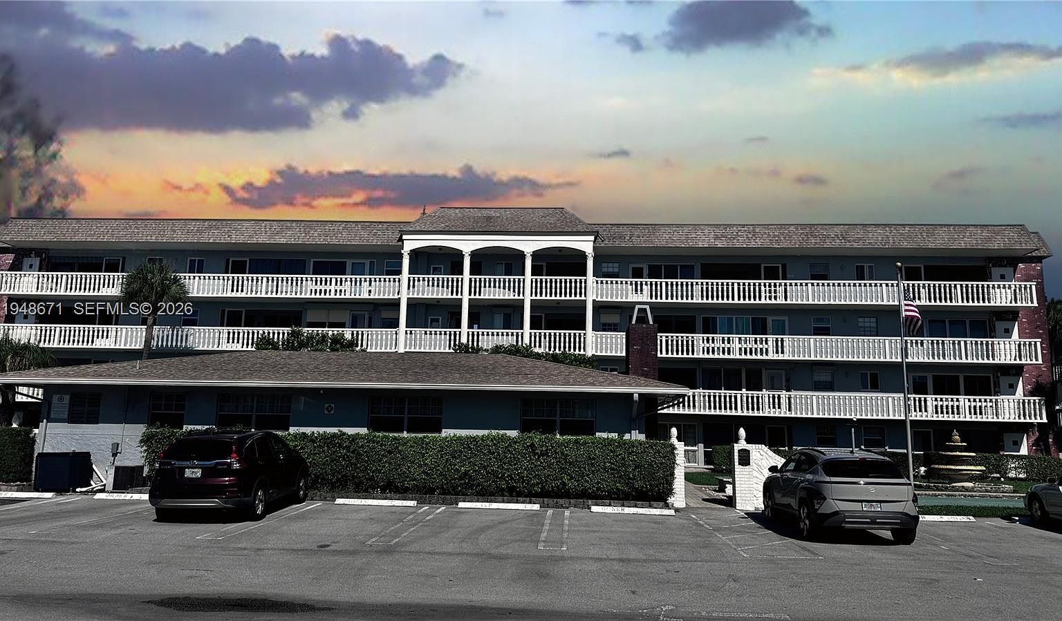 1965 SE 5th Ct APT 203 Pompano Beach, FL 33060 - Thumbnail 2